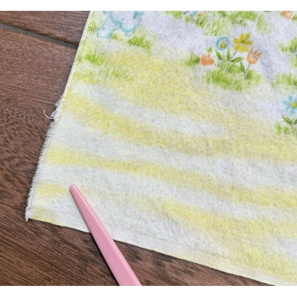 Vtg Dundee Baby Receiving Blanket Pastel Yellow Forest Animals Gender Neutral
